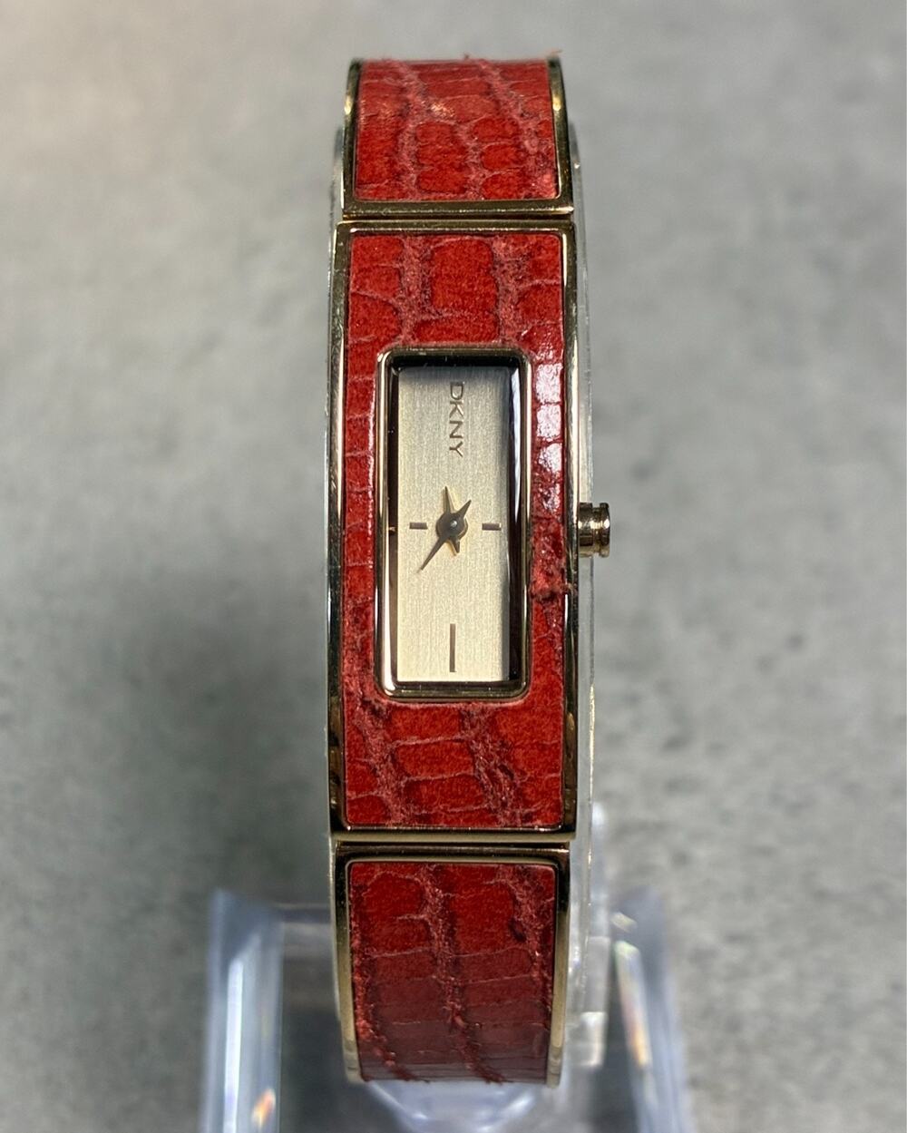 DKNY Beekman BTQ Women's Gold Tone SS Watch Red Snake Skin Bracelet Not Working